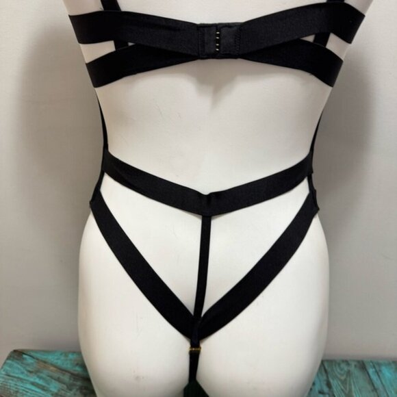 Victoria's Secret Very Sexy Black Bondage Bodysuit Size Small - Picture 8 of 12